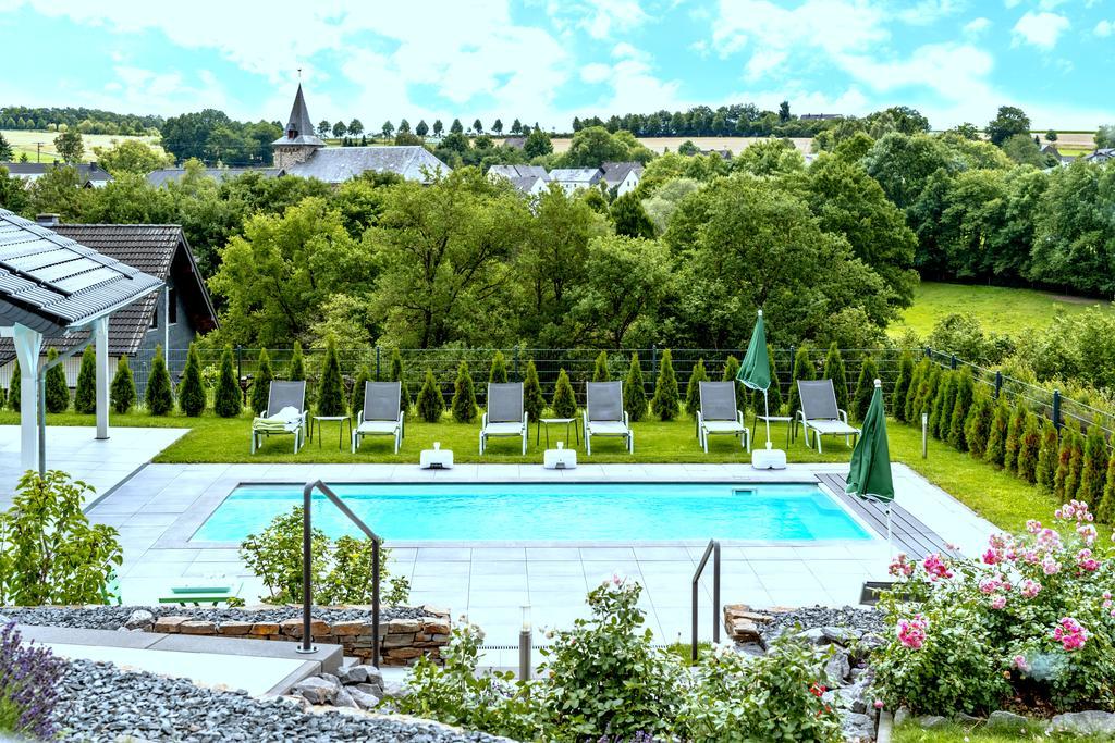 Wellness-Ferienhaus Eifel Feeling Apartman Gillenbeuren Kültér fotó